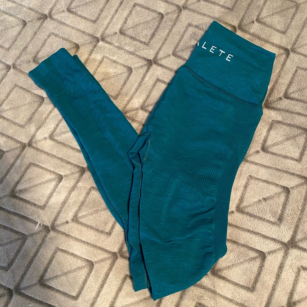 Alphalete aero leggings teal